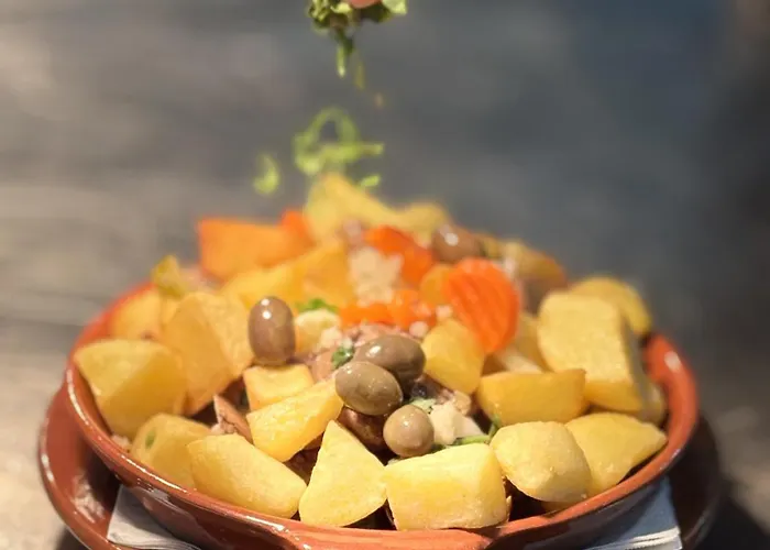 6 By Homing شقة *